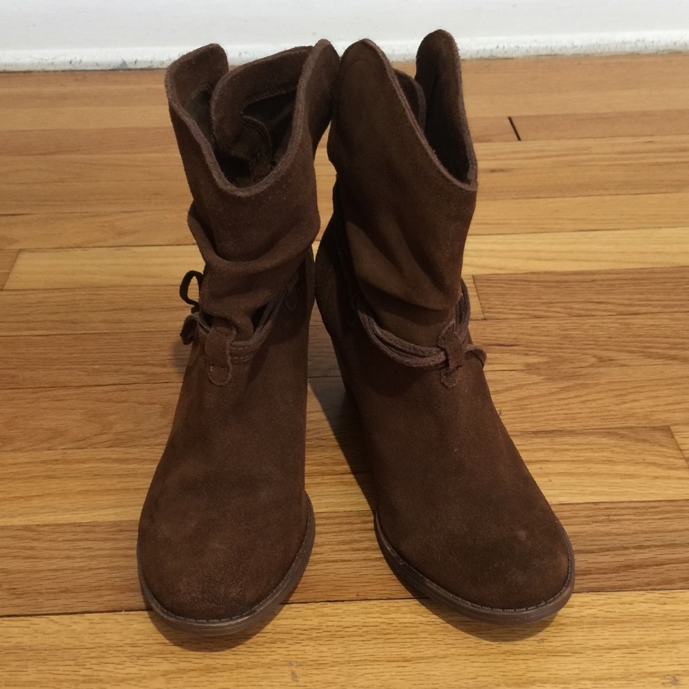 Mia brown suede slouched tassel ankle boots size 7